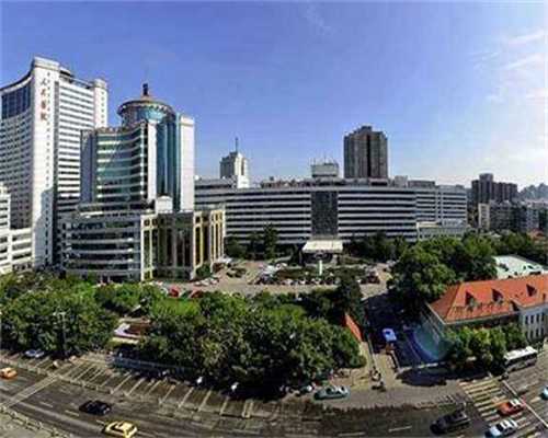 上海做羊水穿刺要预约吗，上海东方医院羊水穿刺多少钱？ 