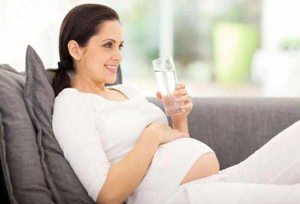 武警特色医学中心试管婴儿，武警特色医学中心试管移植是一次性收费吗？ 