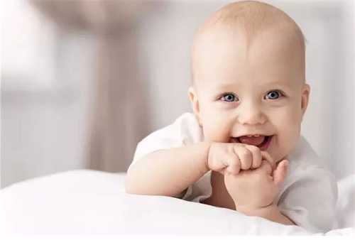 河北学生打架死亡，河北6名未成年学生围殴1女生，警方已立案调查缘由